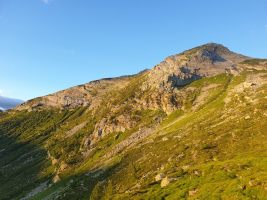 SW-Flanke der Scíma do Precastéll