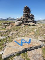 Emblematische Wegmarkierung