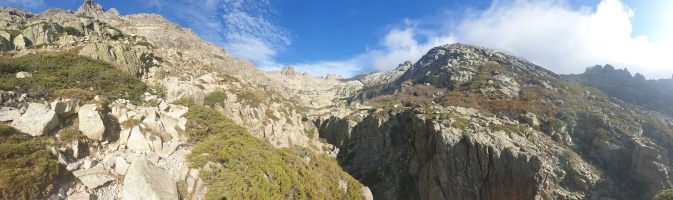 Der Weg folgt dem Ruisseau de Filiccioni in der Flanke [alt=1930 imgDir=SE]