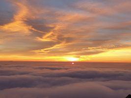 Ein Sonnenuntergang wie aus dem Flugzeug [alt=1990 imgDir=SSW]