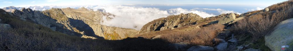 Letzter Blick zurück zum Refuge de Prati; rechts geht der Blick Richtung Aléria. [alt=1990 imgDir=NNE]