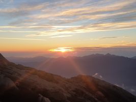 Schon wieder ein Sonnenuntergang unterwegs.  [alt=1940 imgDir=WSW]