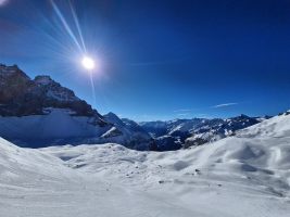 Im Vordergrund Lang Büel