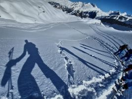 Aufstieg im schuhtiefen Pulverschnee