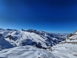 Blick ins Hürital hinunter