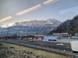 Erster Blick auf die Nordflanke. Untenraus grün.