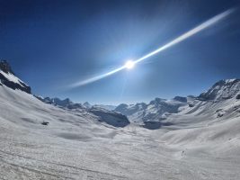 Der hintere Boden unter dem Wildstrubelgletscher