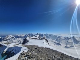 Lenker Strubel vor Altels, Balm- und Rinderhorn, rechts Bietschhorn