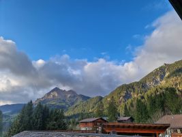 Gegen Abend zeigt sich der Aggenstein erstmals wolkenfrei. [imgDir=N]