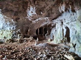 Trockene Höhle