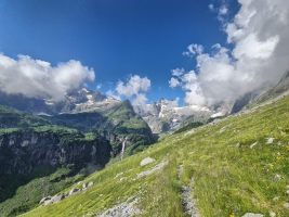 Blick zum Spannort; links der Kröntenkessel