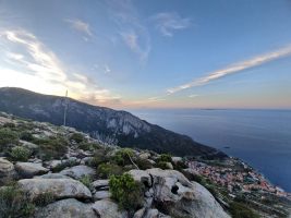 Blick hinunter zu Pomonte