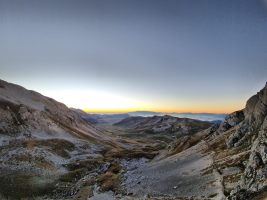 Am Horizont das Majellagebirge