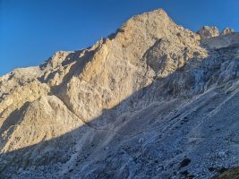 Der Vorgipfel mit dem unteren Teil der Via Ferrata Ricci