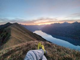 Ich mache derweil eine kleine Pause, um auf den Sonnenaufgang zu warten.