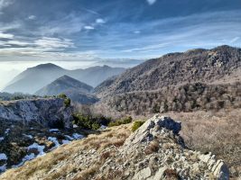Hinten links der Monte Boglia