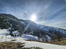 Schneebedeckter Nordabstieg zur Bocchetta di San Bernardo