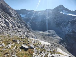 Gut erkennbar die lange Traverse über dem Chlitaler Griess