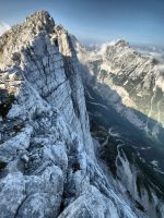 Die beeindruckende Nordwandmauer (1000Hm!)