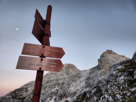 Zur Skarlatica und über den Stenar zurück und weiter zum Triglav? Rechne!