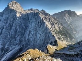 Anstieg auf Planja über den Grat von der Lücke
