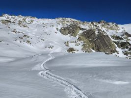 Schöner Schnee, kein Steinkontakt