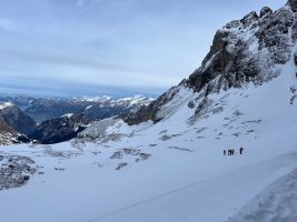 Oben abgesblasen, unten aper