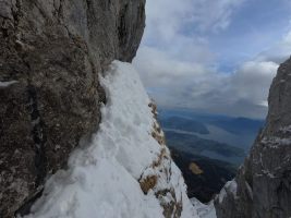 Dank dicker Schneeauflage sehr sicher zu begehen