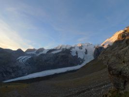 Erste Strahlen an Palü und Bellavista